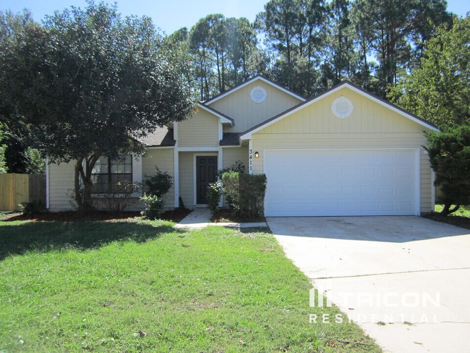 3411 Grenoble Dr in Jacksonville, FL - Building Photo