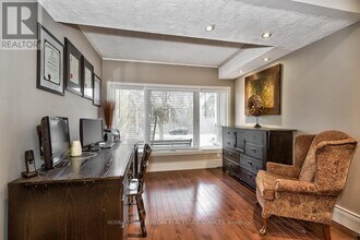 5 Bayview Ave in Hamilton, ON - Building Photo - Building Photo