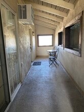 608 N Electric Ave, Unit B in Alhambra, CA - Foto de edificio - Building Photo