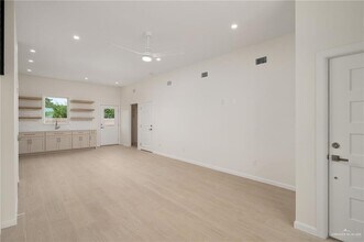 1202 N Lincoln Ave in San Juan, TX - Building Photo - Building Photo