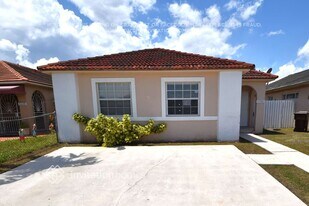 7550 W 30th Ave in Hialeah, FL - Building Photo