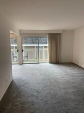 675 Sharon Park Dr in Menlo Park, CA - Building Photo - Building Photo