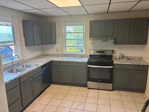 127 Catherine St, Unit 1 in Ithaca, NY - Foto de edificio - Building Photo