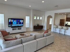 7817 NW 121st Way in Parkland, FL - Building Photo - Building Photo