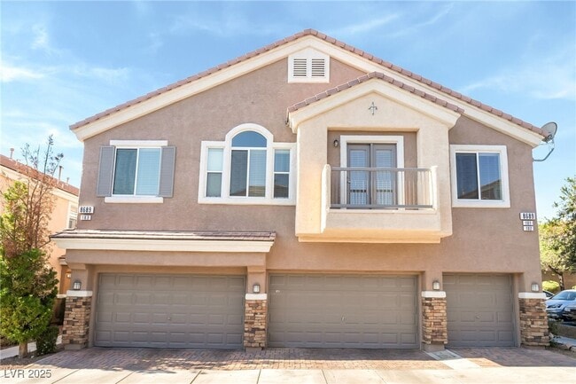 8689 Tom Noon Ave in Las Vegas, NV - Foto de edificio - Building Photo