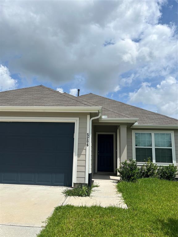 5206 Briana Dee Dr in Rosharon, TX - Building Photo - Building Photo