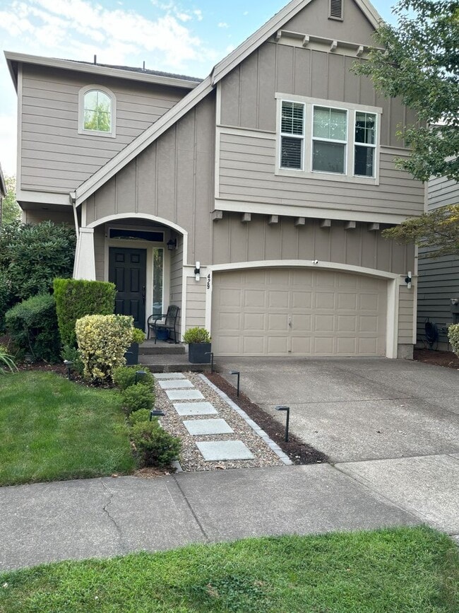 property at 429 Oak Leaf St