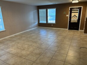 1527 Diamond Ave NE in Grand Rapids, MI - Building Photo - Building Photo