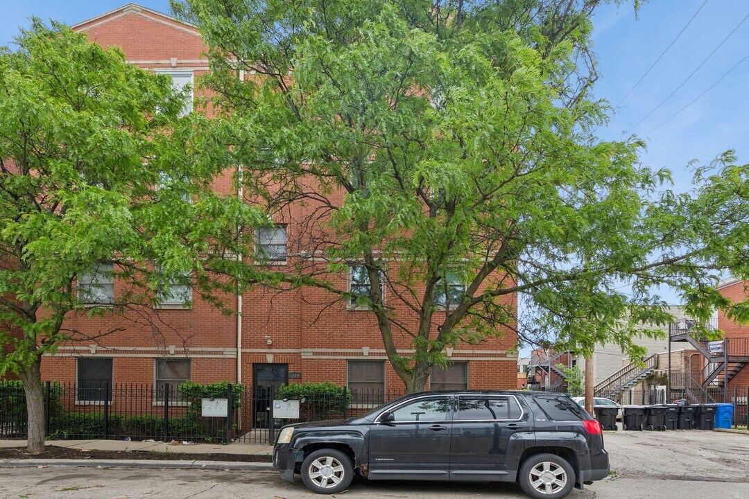 519 S Maplewood Ave in Chicago, IL - Building Photo