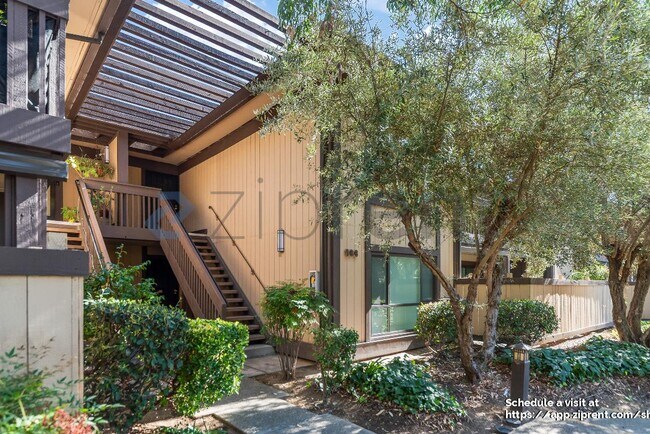 39090 Presidio Way in Fremont, CA - Building Photo - Building Photo