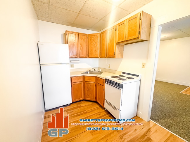 26 Summer St, Unit 203 in Montpelier, VT - Foto de edificio - Building Photo