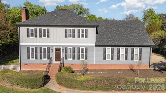 8823 Dartmoor Pl in Mint Hill, NC - Building Photo