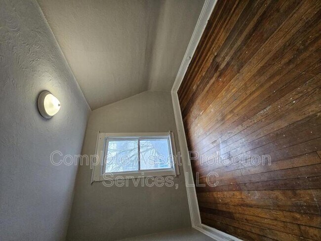 606 E Jefferson Ave in La Porte, IN - Building Photo - Building Photo