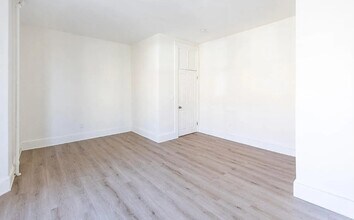 884 Huntington Ave, Unit 1 in Boston, MA - Foto de edificio - Building Photo