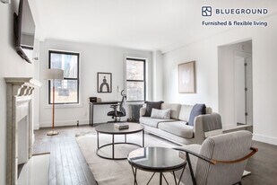 15 W 55th St in New York, NY - Building Photo