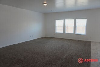 5610 Poso Ridge Ct in Bakersfield, CA - Building Photo - Building Photo