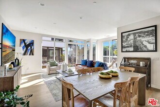 1414 1/2 N Stanley Ave in Los Angeles, CA - Building Photo - Building Photo