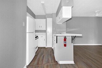 1200 Carolyn Ct in Humble, TX - Building Photo - Building Photo