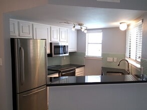 2500 Burleson Rd in Austin, TX - Building Photo - Building Photo