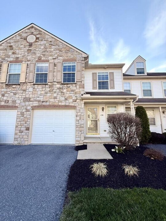 158 Radle Rd in Harrisburg, PA - Building Photo