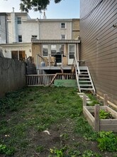 4346 Cresson St in Philadelphia, PA - Foto de edificio - Building Photo