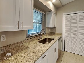 5220 Juliet Ct in Spring Hill, FL - Foto de edificio - Building Photo