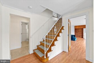 7029 Old Dominion Dr in McLean, VA - Building Photo - Building Photo