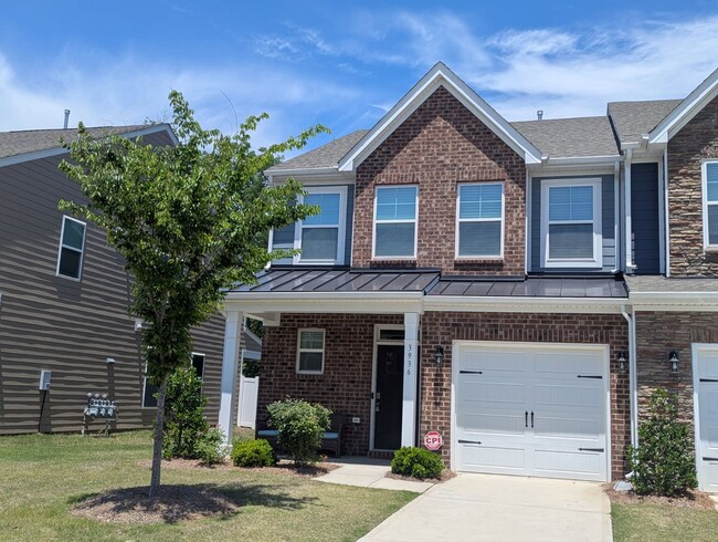 property at 3936 Rothwood Ln