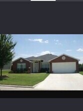 111 E Great Plains Trail in Harker Heights, TX - Building Photo - Building Photo