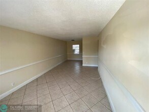 3901 NE 21st Ave in Fort Lauderdale, FL - Building Photo - Building Photo