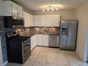 4620 Carthage Cir N in Greenacres, FL - Foto de edificio - Building Photo