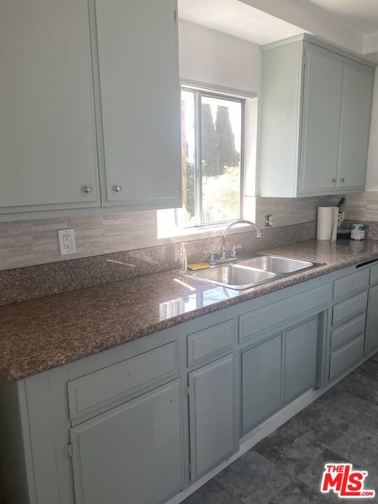 1413 N Kenmore Ave in Los Angeles, CA - Building Photo - Building Photo