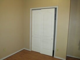 1311 E San Antonio Ave in El Paso, TX - Building Photo