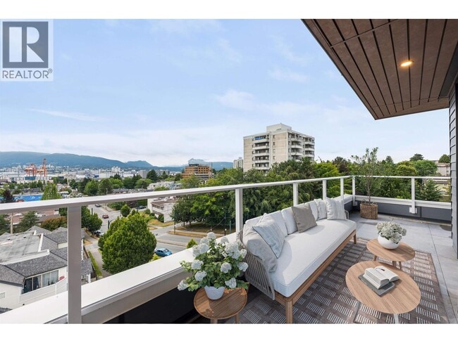 1680 Adanac St in Vancouver, BC - Building Photo - Building Photo