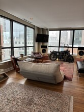 610 Main St, Unit 505 in Buffalo, NY - Foto de edificio - Building Photo