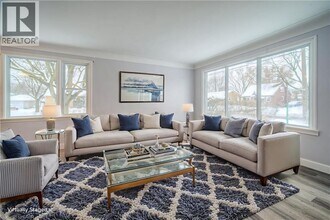 184 Patricia Ave in Kitchener, ON - Building Photo - Building Photo