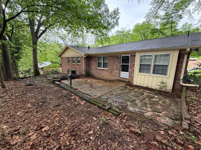 311 35th Ave NE in Center Point, AL - Building Photo