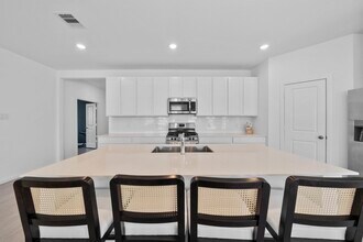 807 Heaven Dr in Beasley, TX - Building Photo - Building Photo