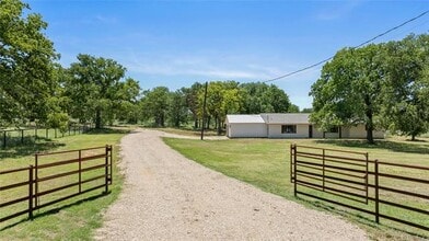 1324 Co Rd 299 in Dublin, TX - Building Photo - Building Photo