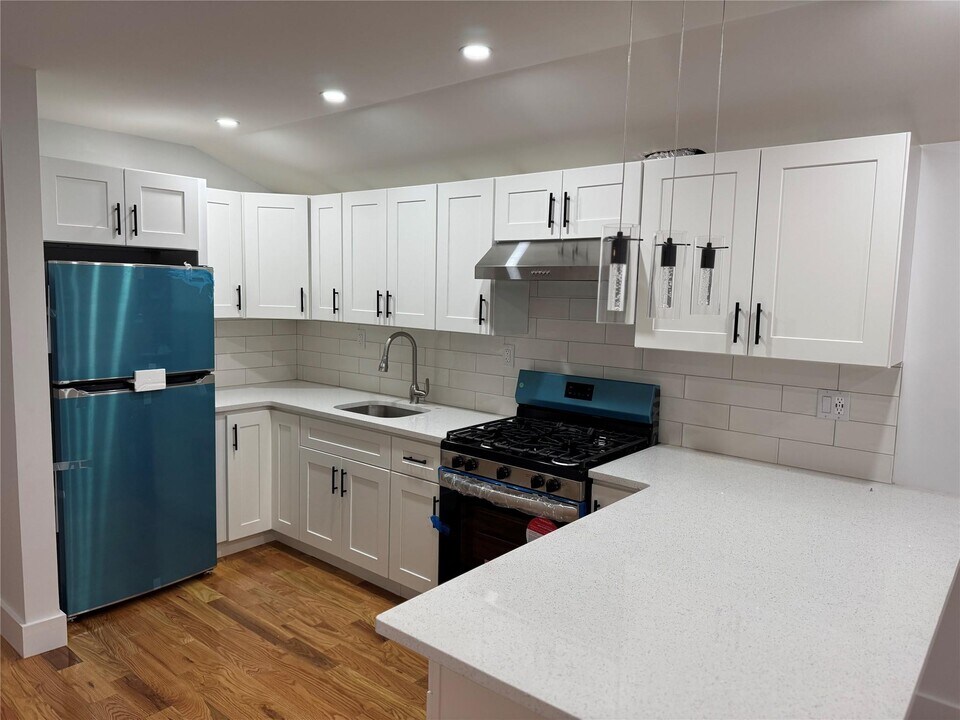 222-19 141st Ave-Unit -B in Queens, NY - Building Photo