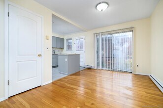 922 Shippan Ave in Stamford, CT - Building Photo - Building Photo