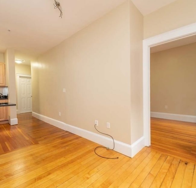 75 Burbank St in Boston, MA - Building Photo - Building Photo