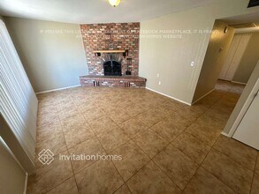 5620 S La Rosa Dr in Tempe, AZ - Building Photo - Building Photo