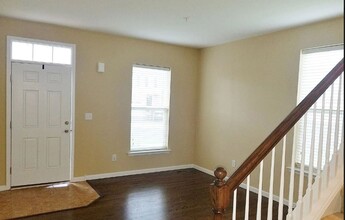 233 Snapdragon Way in Allentown, PA - Building Photo - Building Photo