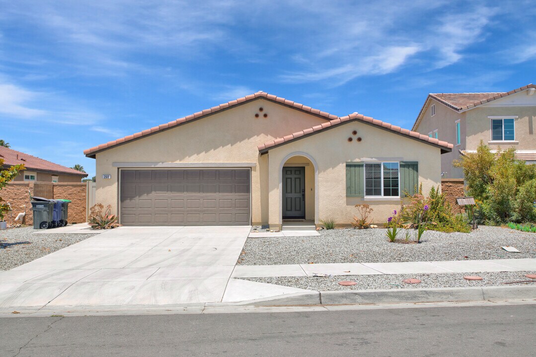 260 Brittania Rd in Hemet, CA - Building Photo