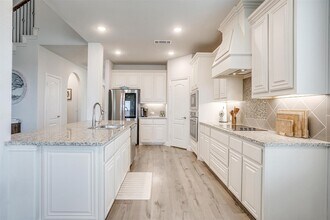 458 Mesquite Grove Rd in Midlothian, TX - Foto de edificio - Building Photo