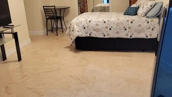 20423 FL-7 in Boca Raton, FL - Building Photo