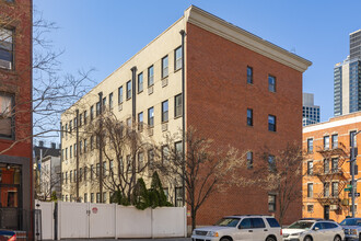 82-88 Green St in Brooklyn, NY - Building Photo - Building Photo