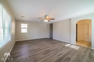 2566 E Boston St in Gilbert, AZ - Foto de edificio - Building Photo