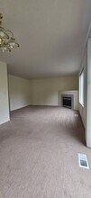 19058 SW Christopher Dr in Beaverton, OR - Foto de edificio - Building Photo